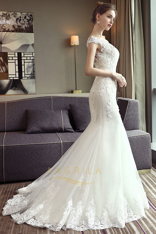 wedding dress trumpet strapless scoop neck