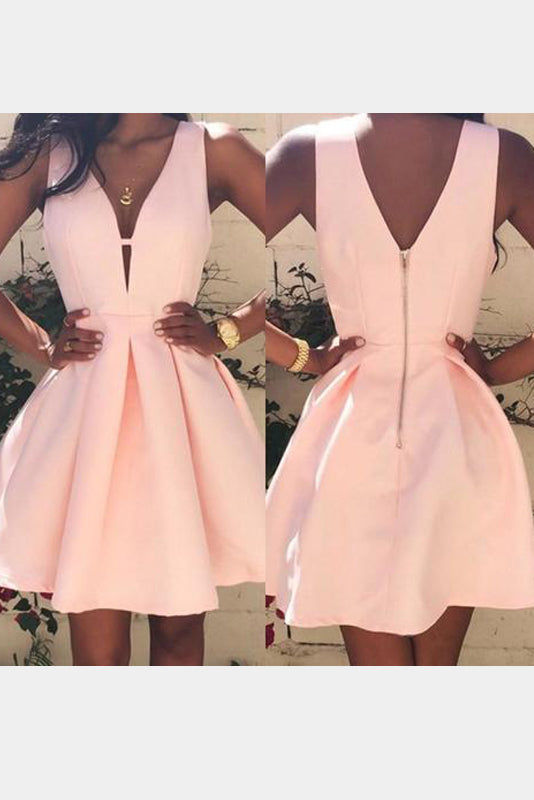 Glorious Short/Mini Satin V-neck Homecoming Dresses