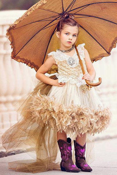 Vintage Lace Flower Girl Dresses with a Stunning Crystal