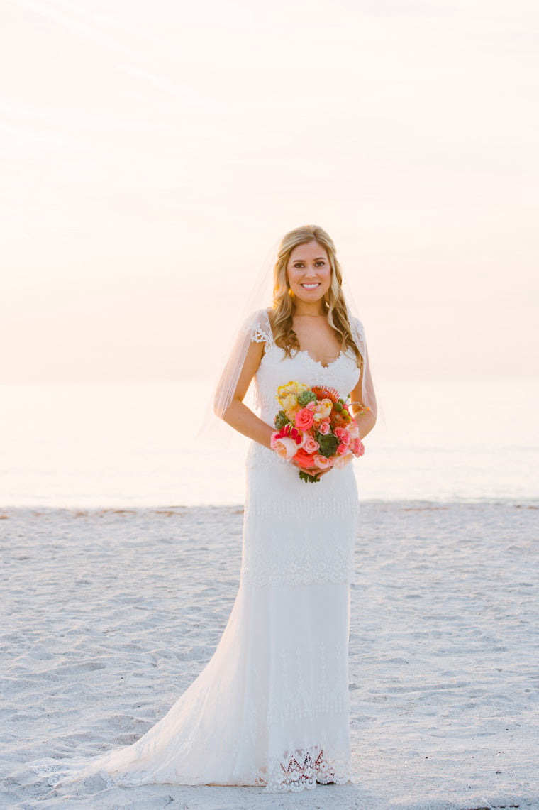 Sweetheart Lace Wedding Dresses with Cap Sleeves