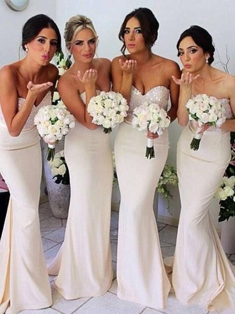 Elegant Strapless Trumpet/Mermaid Sweetheart Long Bridesmaid Dresses