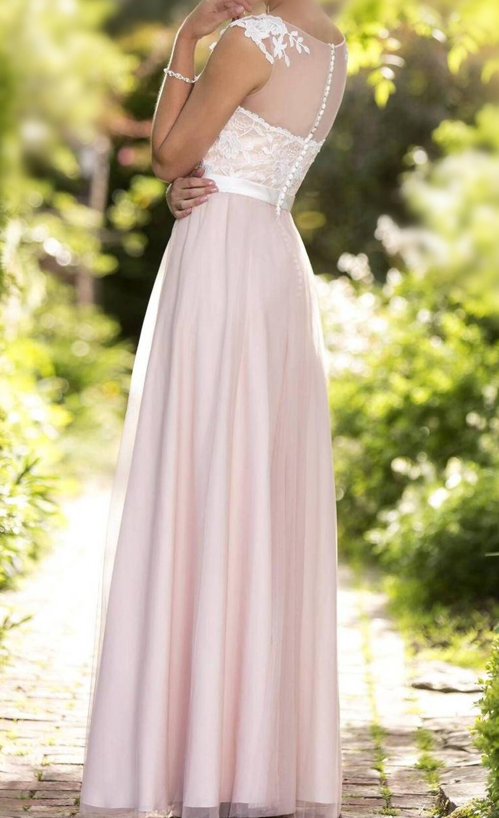 A-line/Princess Sleeveless Sash Long Tulle Bridesmaid Dresses