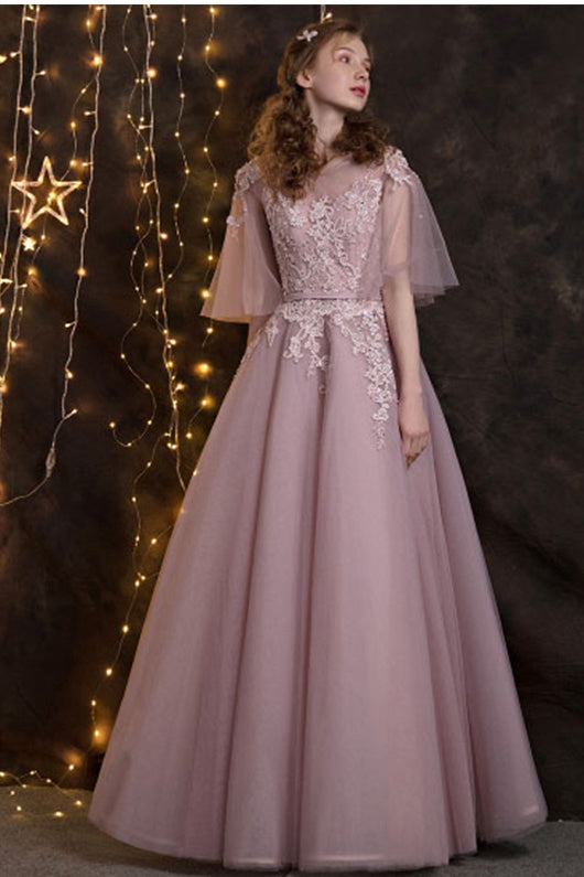 Chic A-line/Princess 1/2 Sleeves Lace Applique Long Formal Prom Dresses