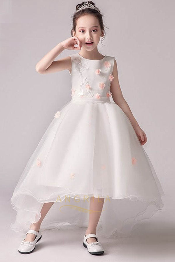 A-Line/Princess Scoop Neck White Flower Girl Dresses with Bow(s)