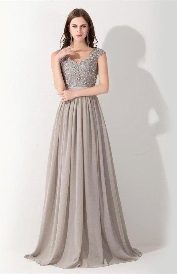 A-line/Princess V-neck Sleeveless Zipper Up at Side Long Chiffon Bridesmaid Dresses