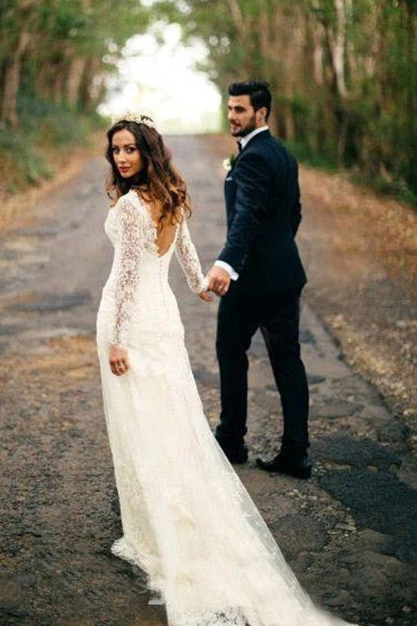 Sexy A-line/Princess V-Neck Lace Wedding Dresses