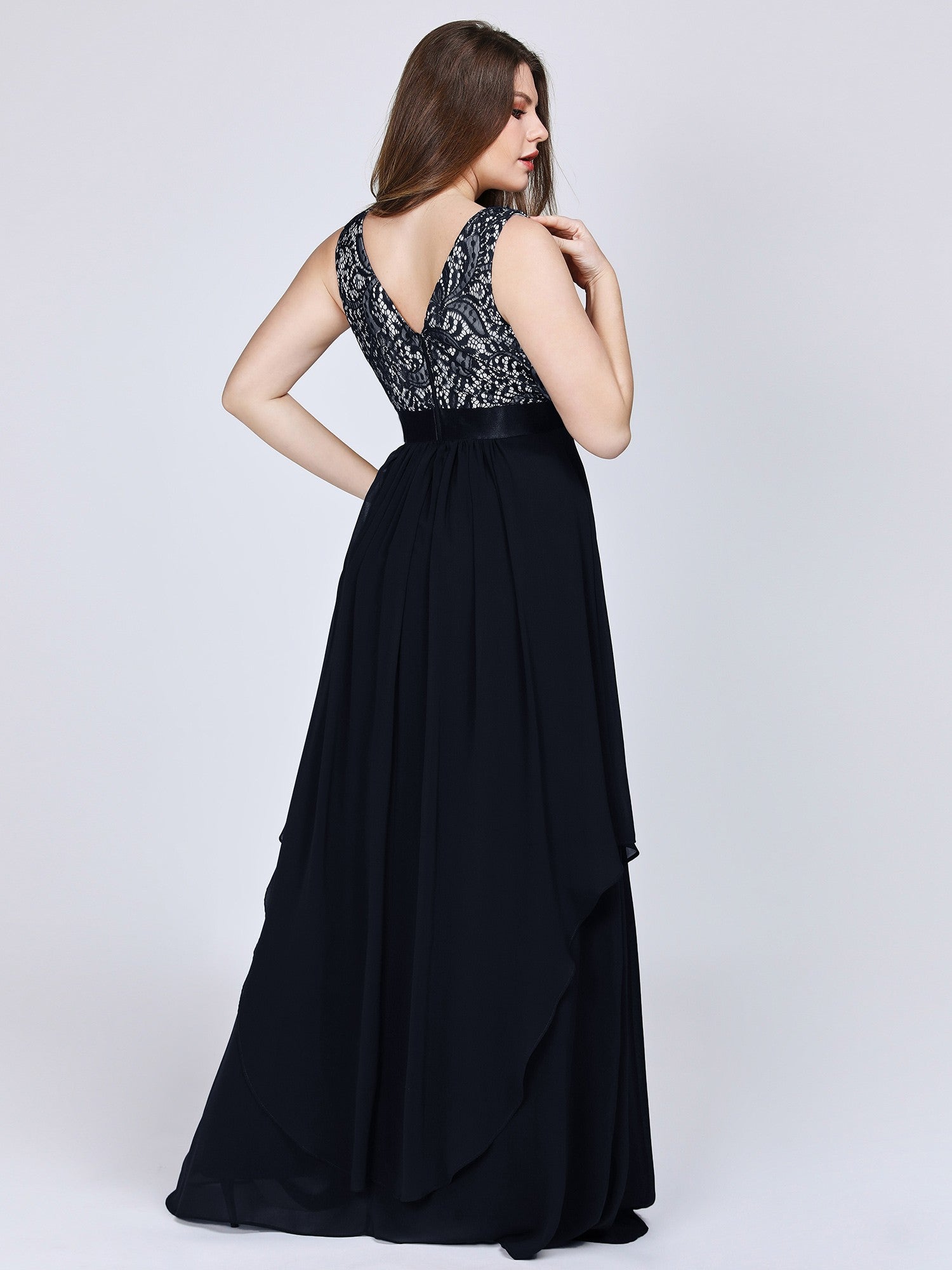 Chiffon Scoop Neck Sleeveless Plus Size Prom Dresses