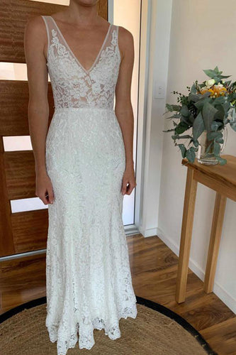 A-Line/Princess V-neck Lace Floor-Length Wedding Dress