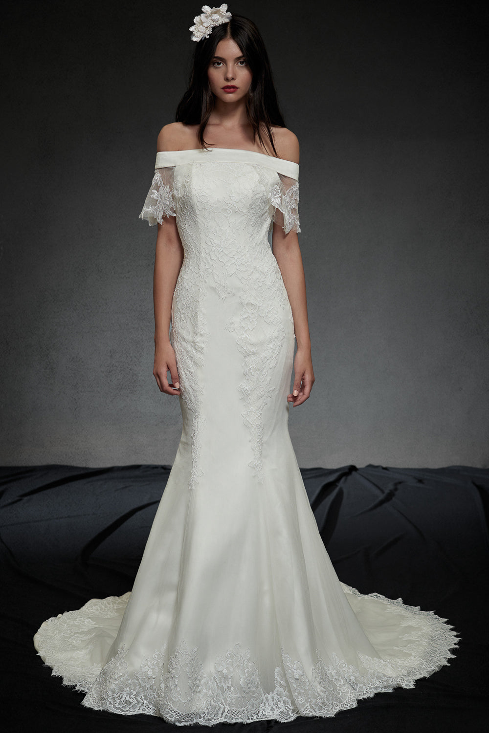 Trumpet/Mermaid Off-the-Shoulder Chapel Train Wedding Dress