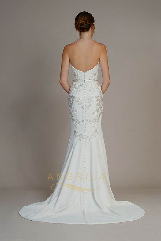 Elegant Strapless Sheath Wedding Dresses