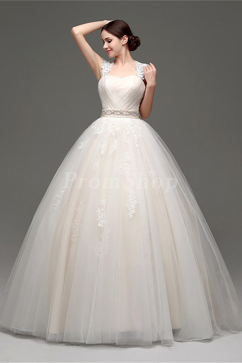 Ball-Gown/Princess Scoop Neck Floor Length Chiffon Wedding Dress With Beading Sequins