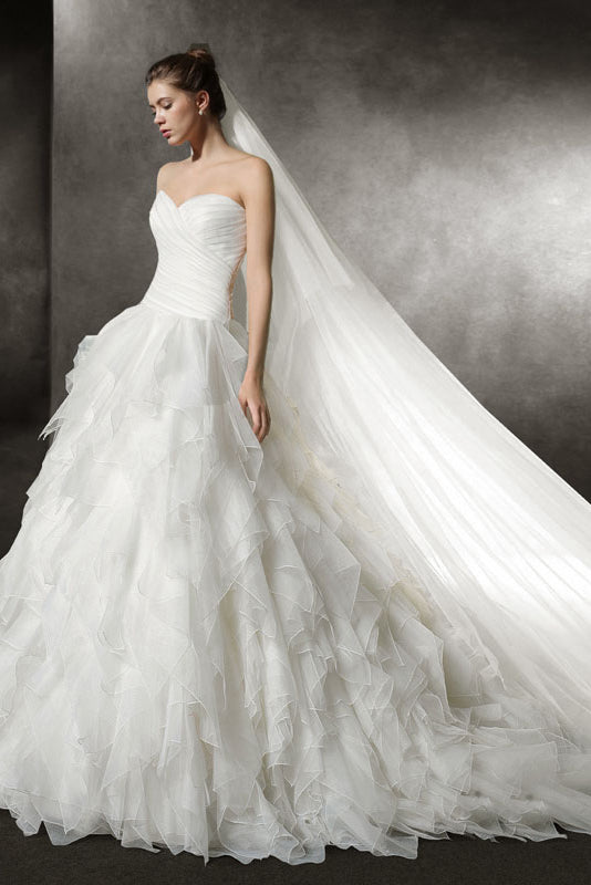 A-line/Princess Strapless Sweetheart Ruffles Wedding Dresses