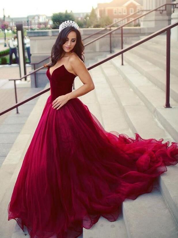 Elegant Ball Gown Burgundy Long Organza Prom Dresses