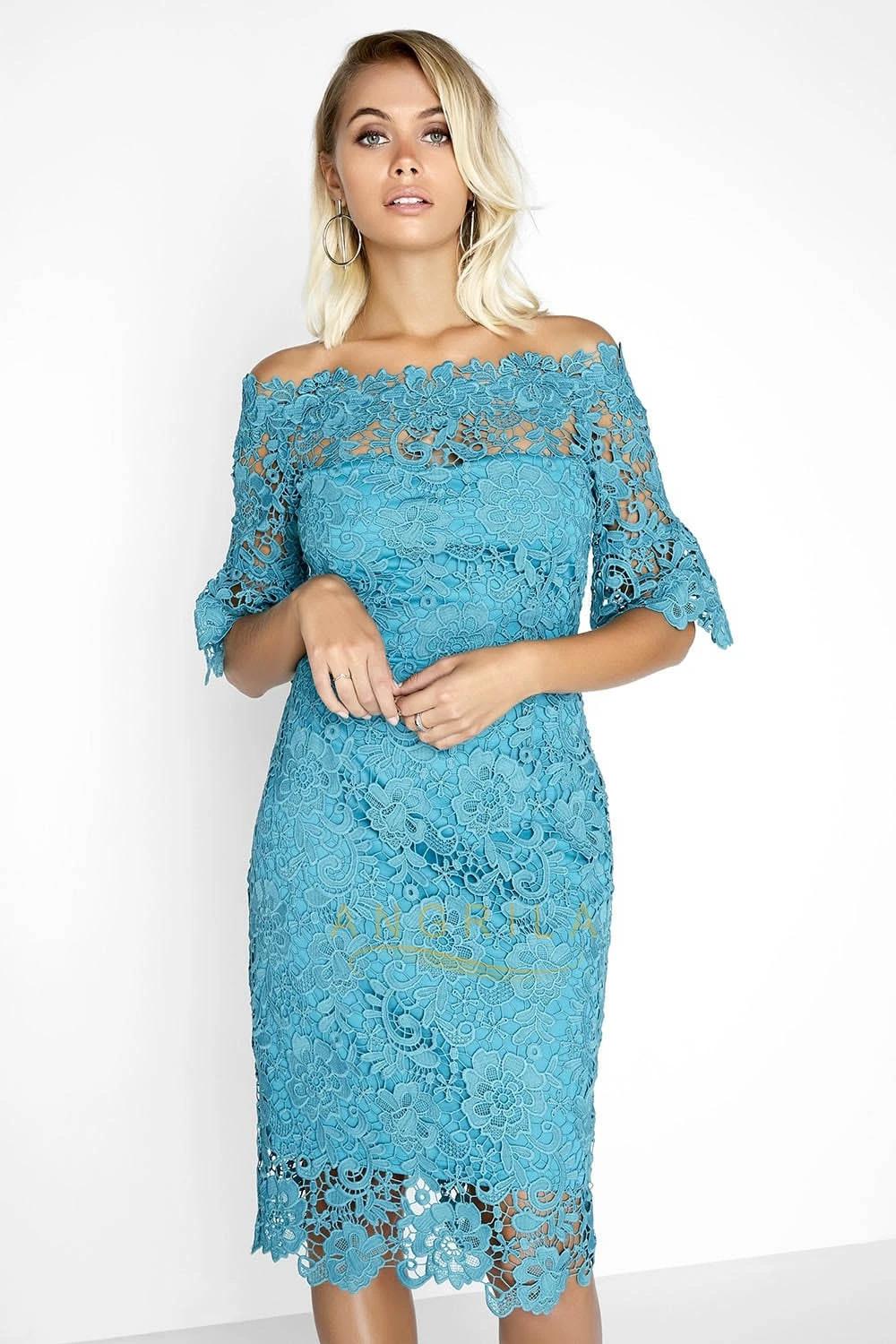 Sheath/Column Off-the-Shoulder Lace Short Mother of the Bride Dress